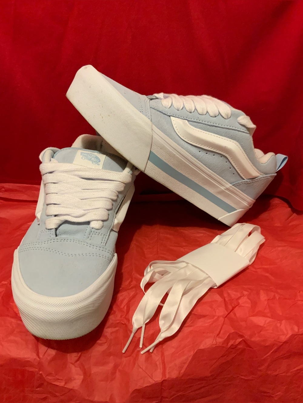 VANS - Picture 2 of 14